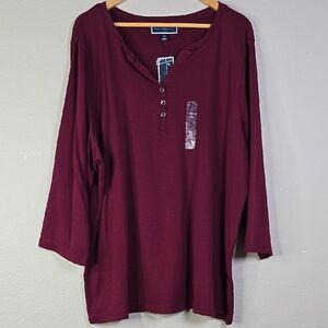 Karen Scott Red 3/4 sleeves size 3X NWT.